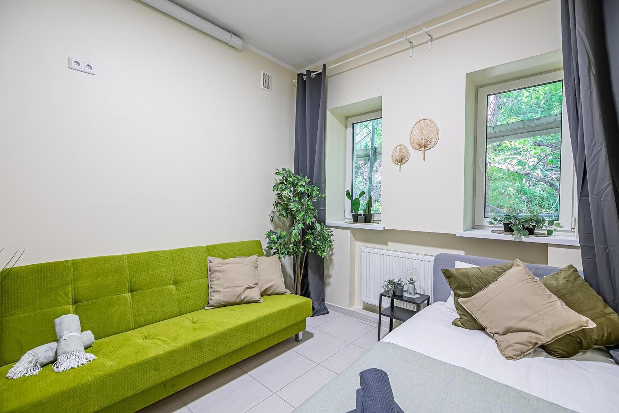 The House Kaunas Rom bilde
